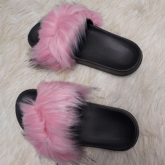 Pink Plush Furry Rubber Sole Slippers - Picture 3 of 5